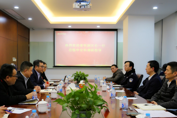 普陀區(qū)副區(qū)長(zhǎng)、區(qū)公安分局局長(zhǎng)姜堅(jiān)蒞臨中安科調(diào)研